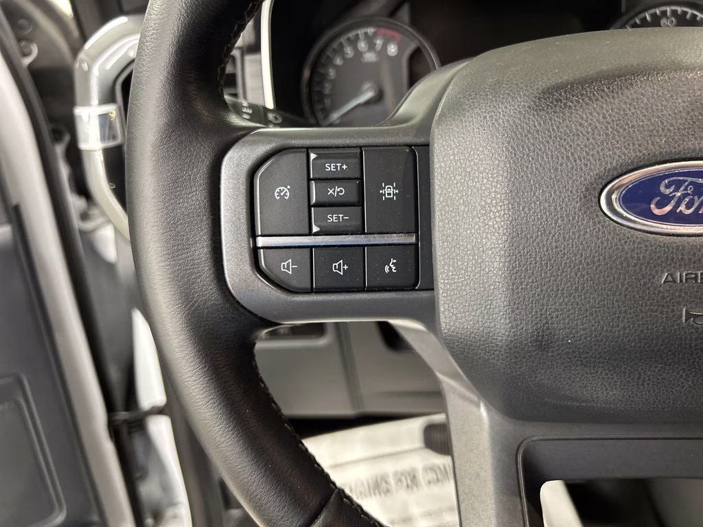 2023 Oxford White Ford F-150 XLT 4X4 Truck