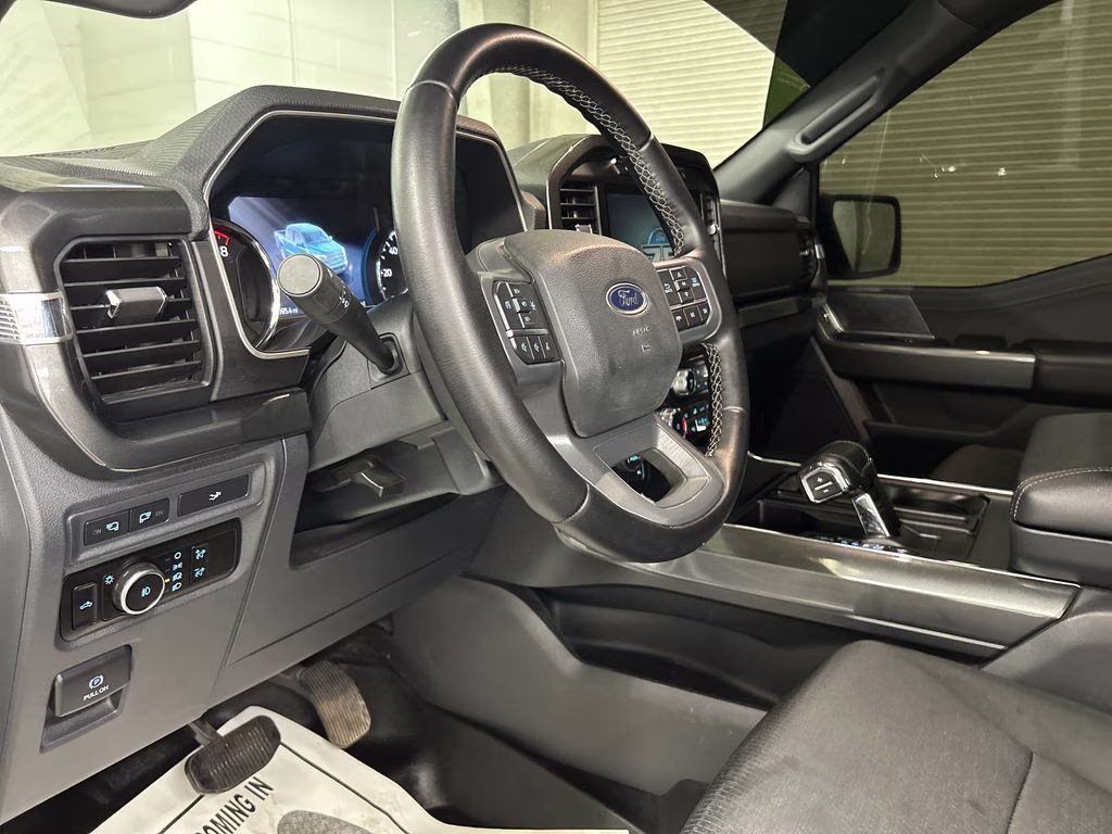 2023 Oxford White Ford F-150 XLT 4X4 Truck