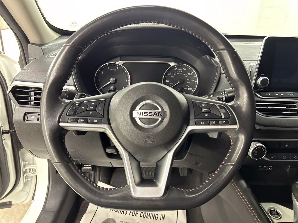 2022 Glacier White Nissan Altima 2.5 SR FWD Sedan
