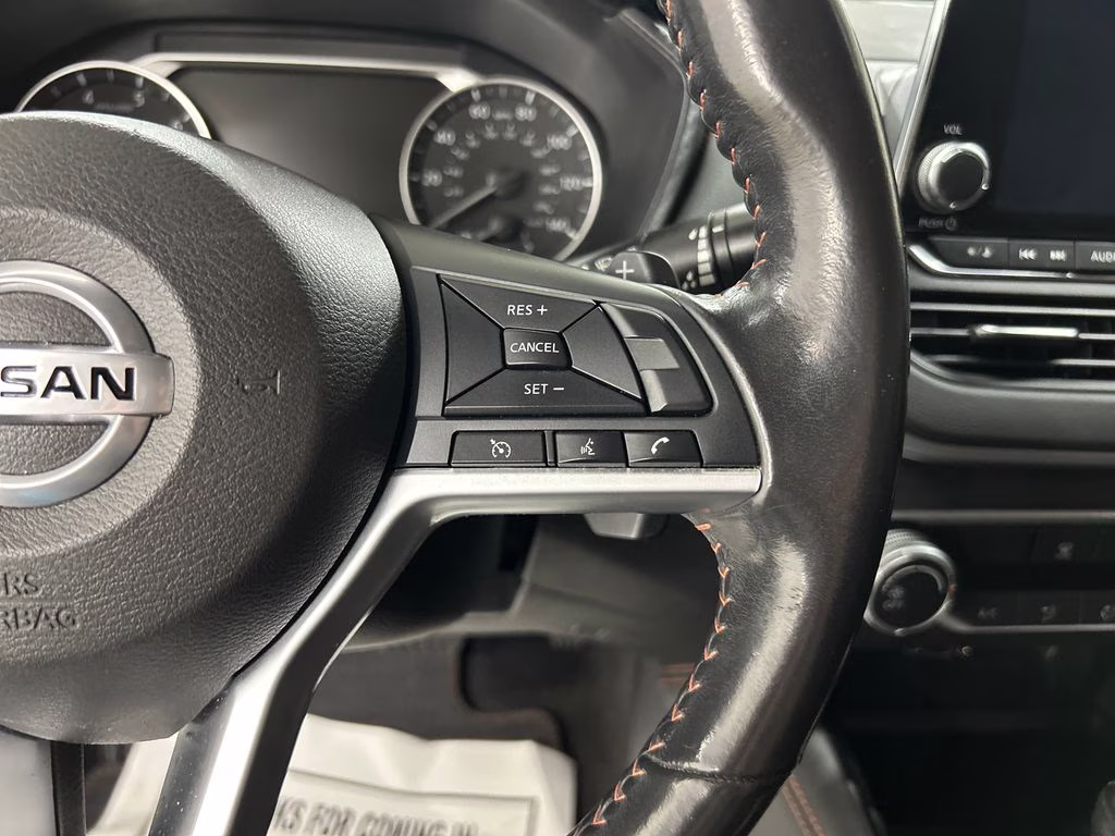 2022 Glacier White Nissan Altima 2.5 SR FWD Sedan