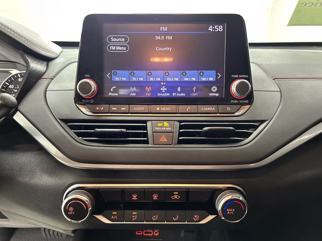 2022 Glacier White Nissan Altima 2.5 SR FWD Sedan