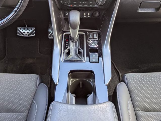 2025 Mercury Gray Metallic Mitsubishi Eclipse Cross Black Edition 4X4 SUV