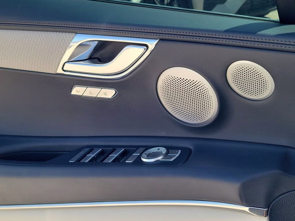 2025 Uyuni White Genesis GV80 3.5T Prestige AWD SUV