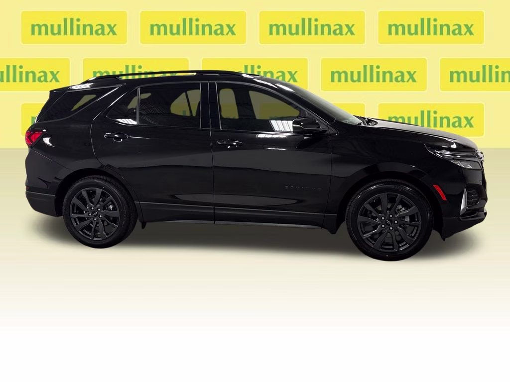 2022 Mosaic Black Metallic Chevrolet Equinox RS FWD SUV