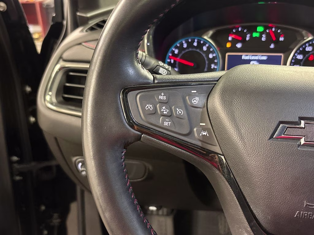 2022 Mosaic Black Metallic Chevrolet Equinox RS FWD SUV