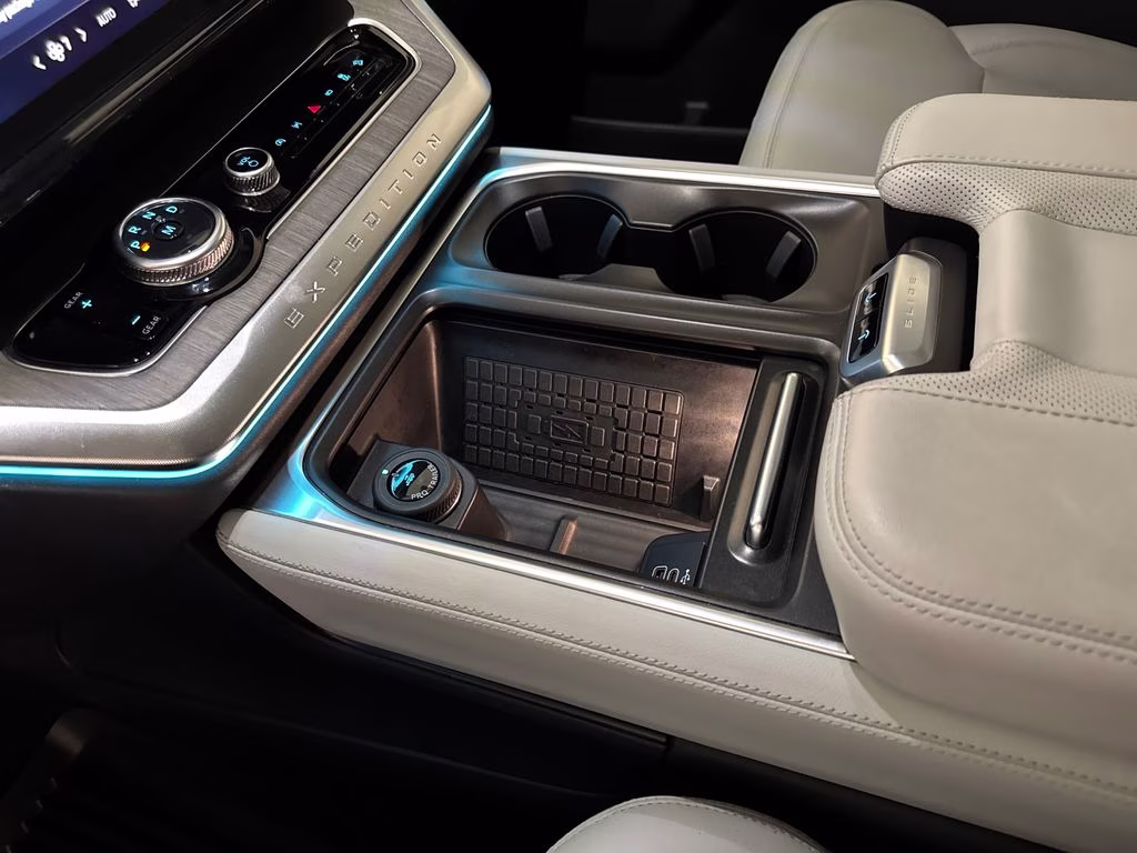 2025 Dark Matter Gray Metallic Ford Expedition Platinum 4X4 SUV
