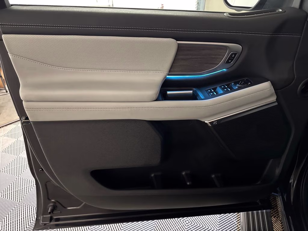 2025 Dark Matter Gray Metallic Ford Expedition Platinum 4X4 SUV
