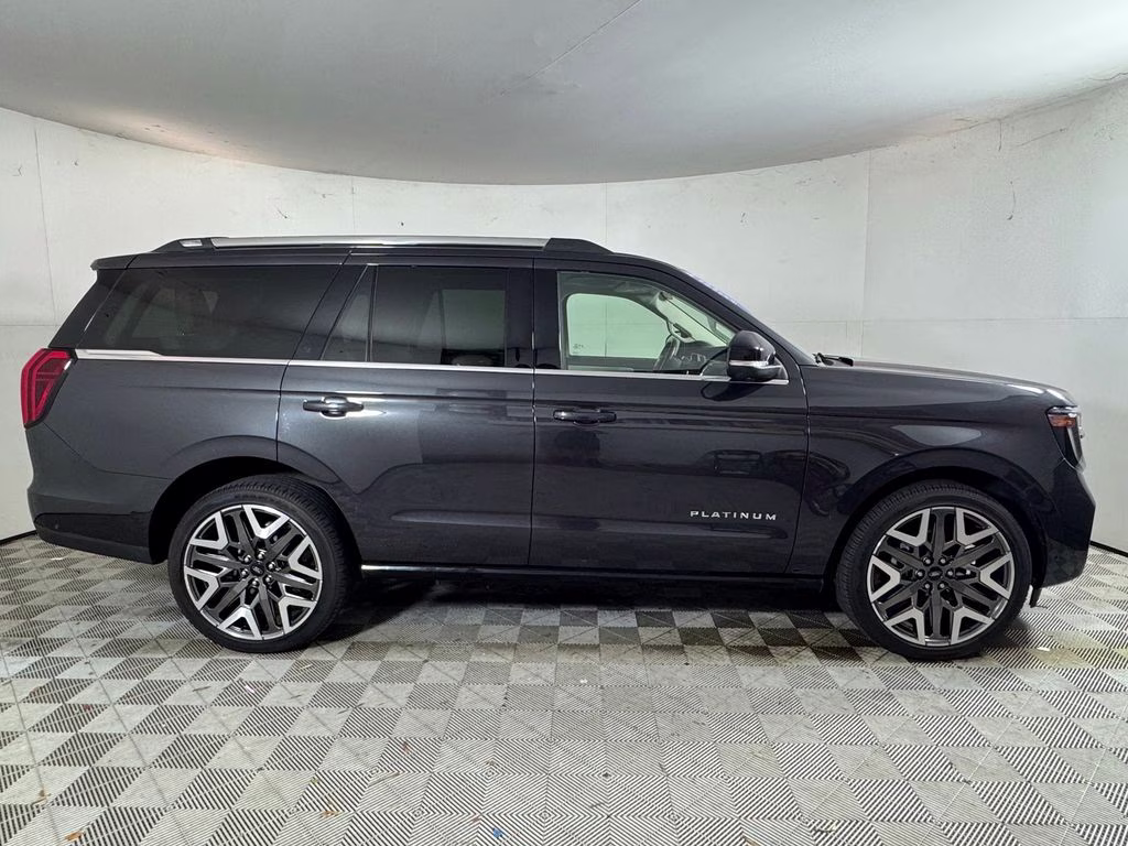2025 Dark Matter Gray Metallic Ford Expedition Platinum 4X4 SUV