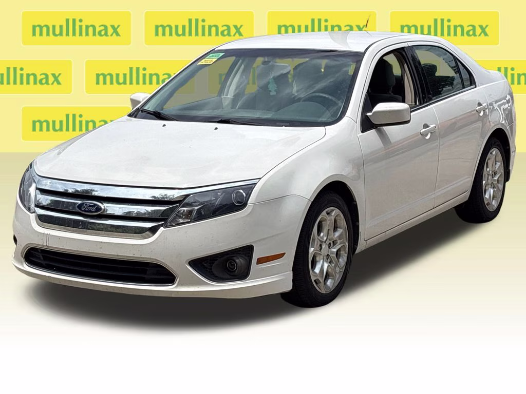 2010 White Suede Ford Fusion SE FWD Sedan