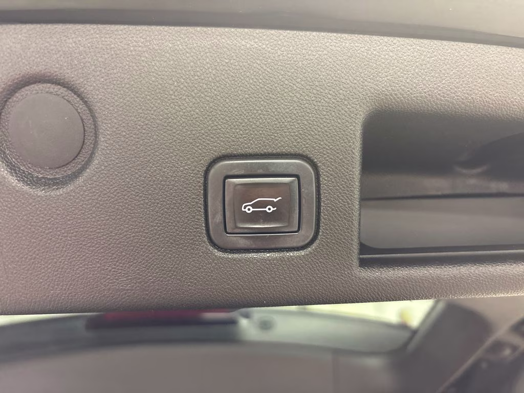 2022 Mosaic Black Metallic Chevrolet Equinox RS FWD SUV