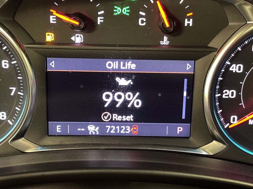 2022 Mosaic Black Metallic Chevrolet Equinox RS FWD SUV