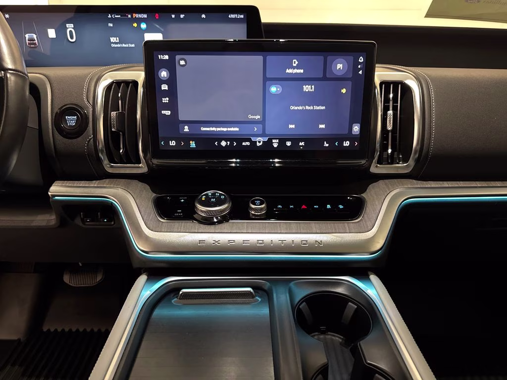 2025 Dark Matter Gray Metallic Ford Expedition Platinum 4X4 SUV