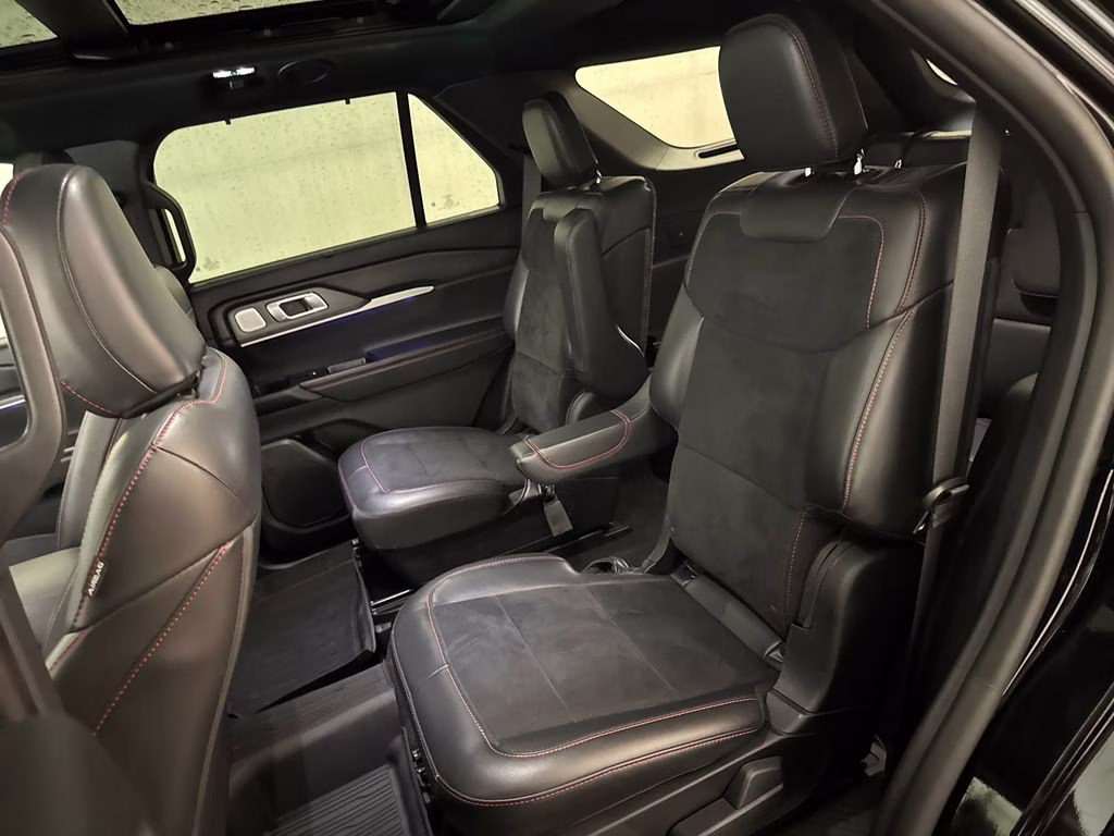 2025 Agate Black Metallic Ford Explorer ST 4X4 SUV
