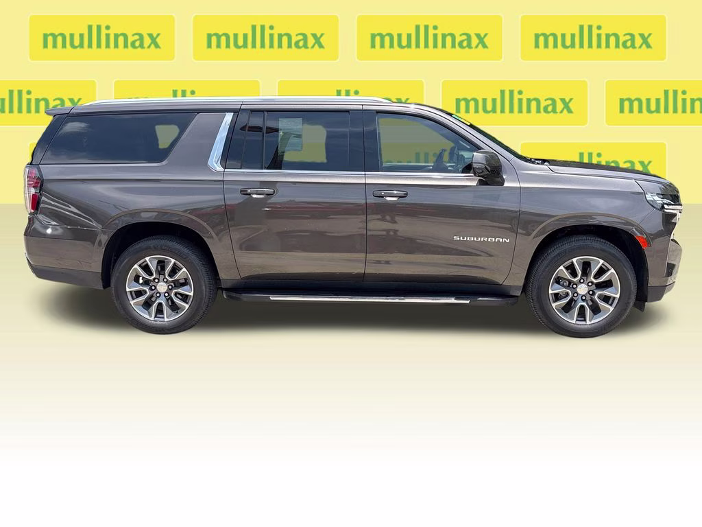 2021 Graywood Metallic Chevrolet Suburban LT RWD SUV