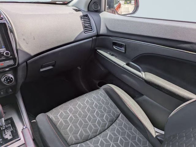 2025 Orange Mitsubishi Outlander Sport 2.0 LE 4X4 SUV