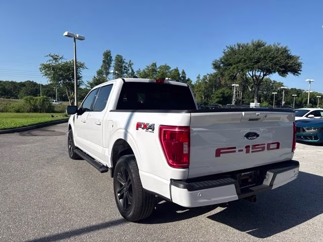 2021 Oxford White Ford F-150 XLT Crew Cab Pickup 4X4 Truck