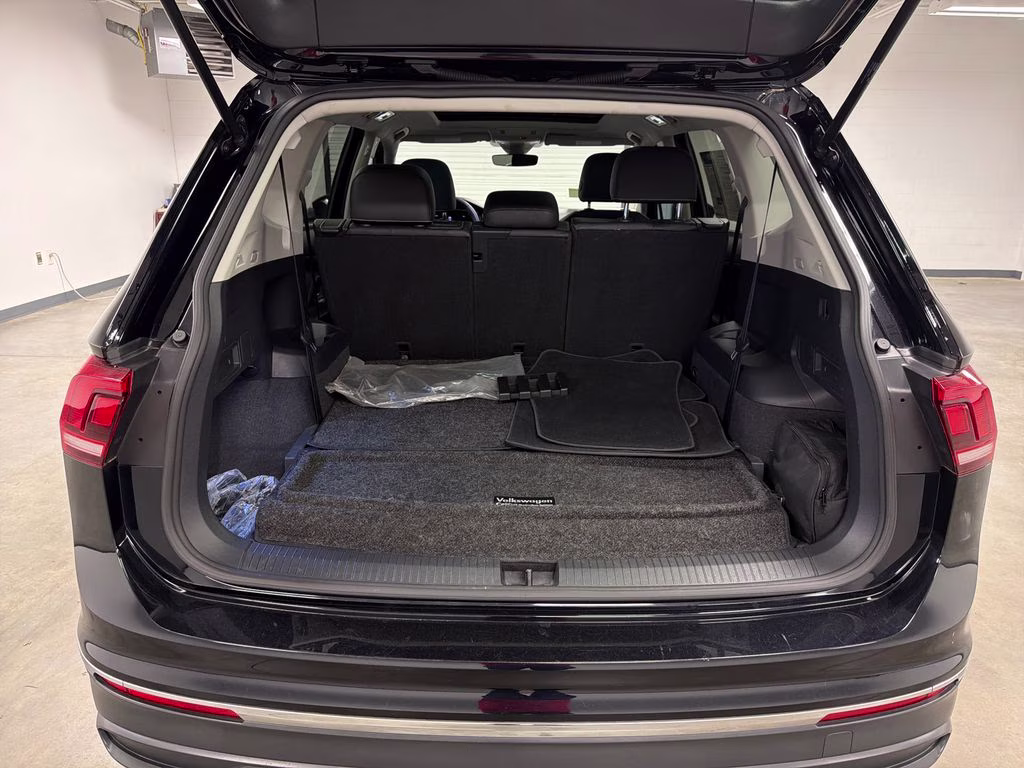 2023 Deep Black Volkswagen Tiguan 2.0T SE FWD SUV