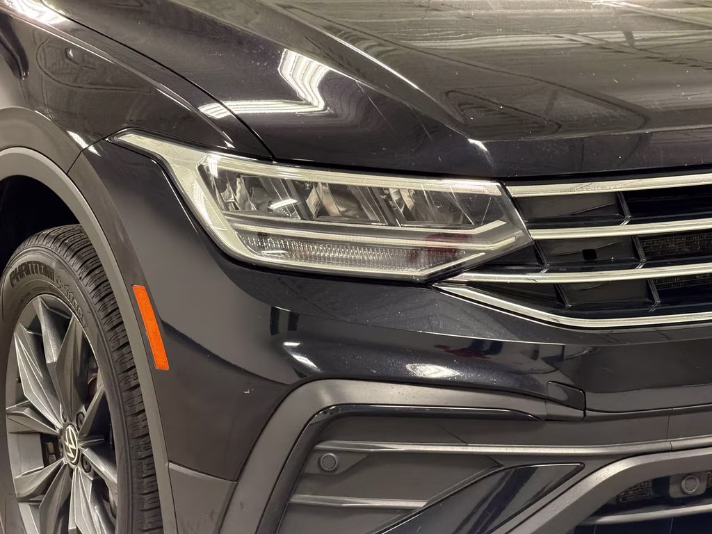 2023 Deep Black Volkswagen Tiguan 2.0T SE FWD SUV
