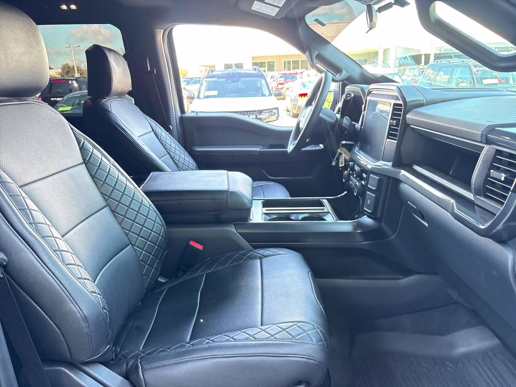 2025 White Metallic Ford F-150 STX 4X4 Truck