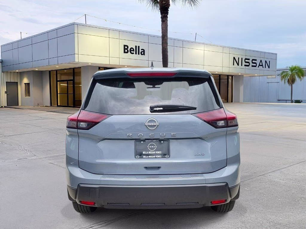 2026 Boulder Gray Pearl Nissan Rogue SV AWD SUV