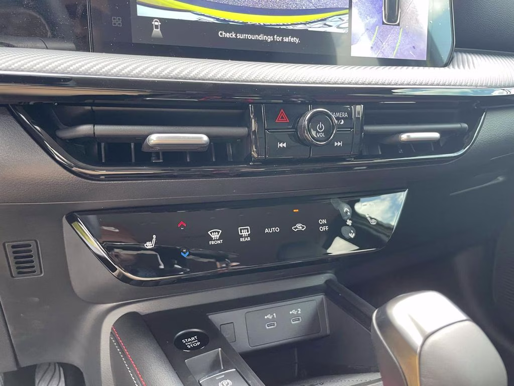 2026 Yuzu Yellow/Super Black Nissan Kicks SR FWD SUV