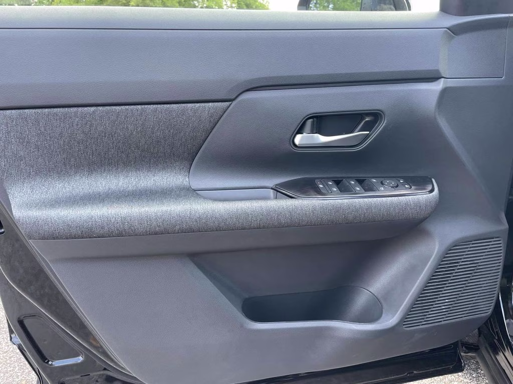 2026 Super Black Nissan Kicks SV FWD SUV