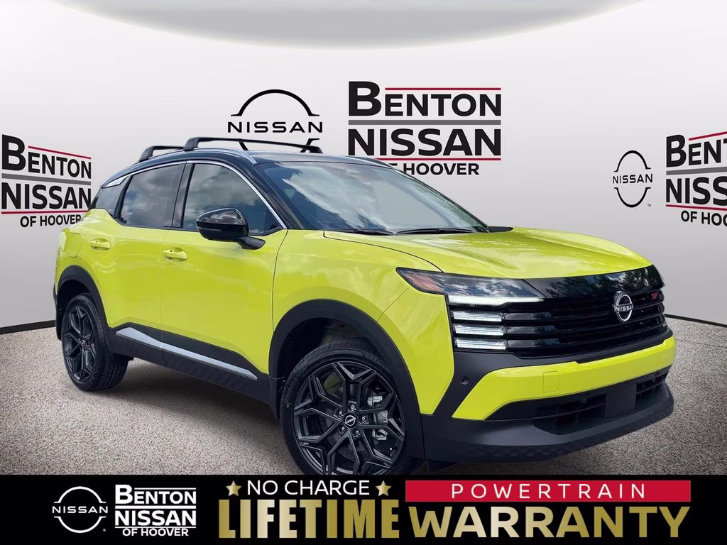 2026 Yuzu Yellow/Super Black Nissan Kicks SR FWD SUV