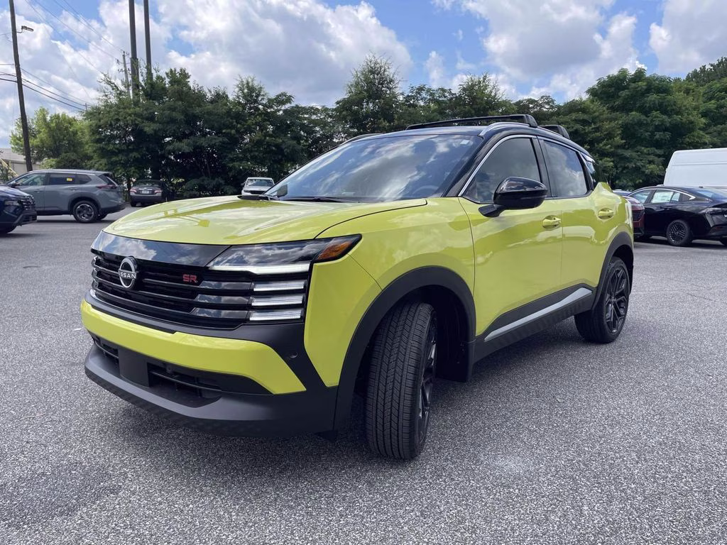 2026 Yuzu Yellow/Super Black Nissan Kicks SR FWD SUV