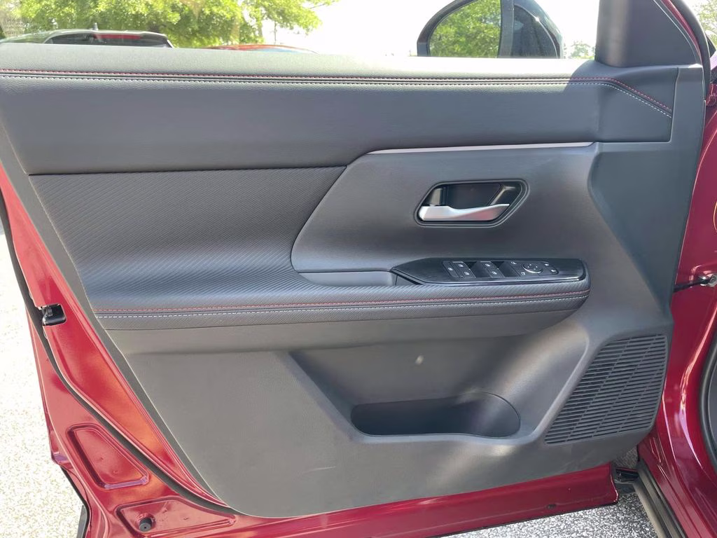 2026 Scarlet Ember Tintcoat Nissan Kicks SR FWD SUV