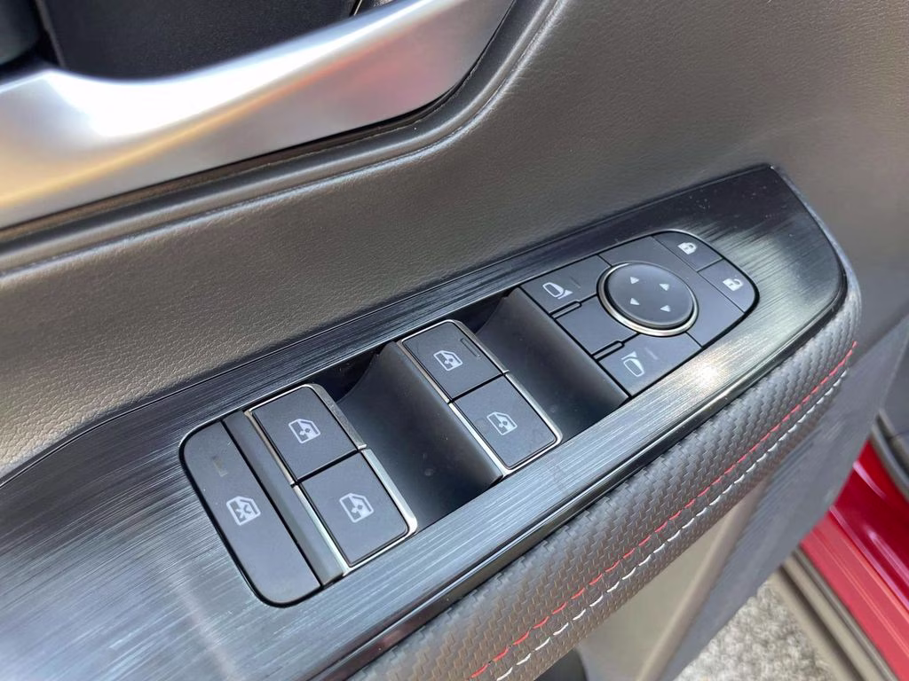 2026 Scarlet Ember Tintcoat Nissan Kicks SR FWD SUV