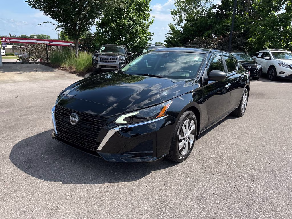 2025 Super Black Clearcoat Nissan Altima 2.5 S FWD Sedan