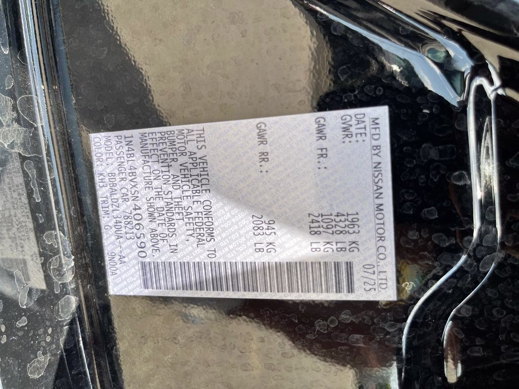 2025 Super Black Clearcoat Nissan Altima 2.5 S FWD Sedan