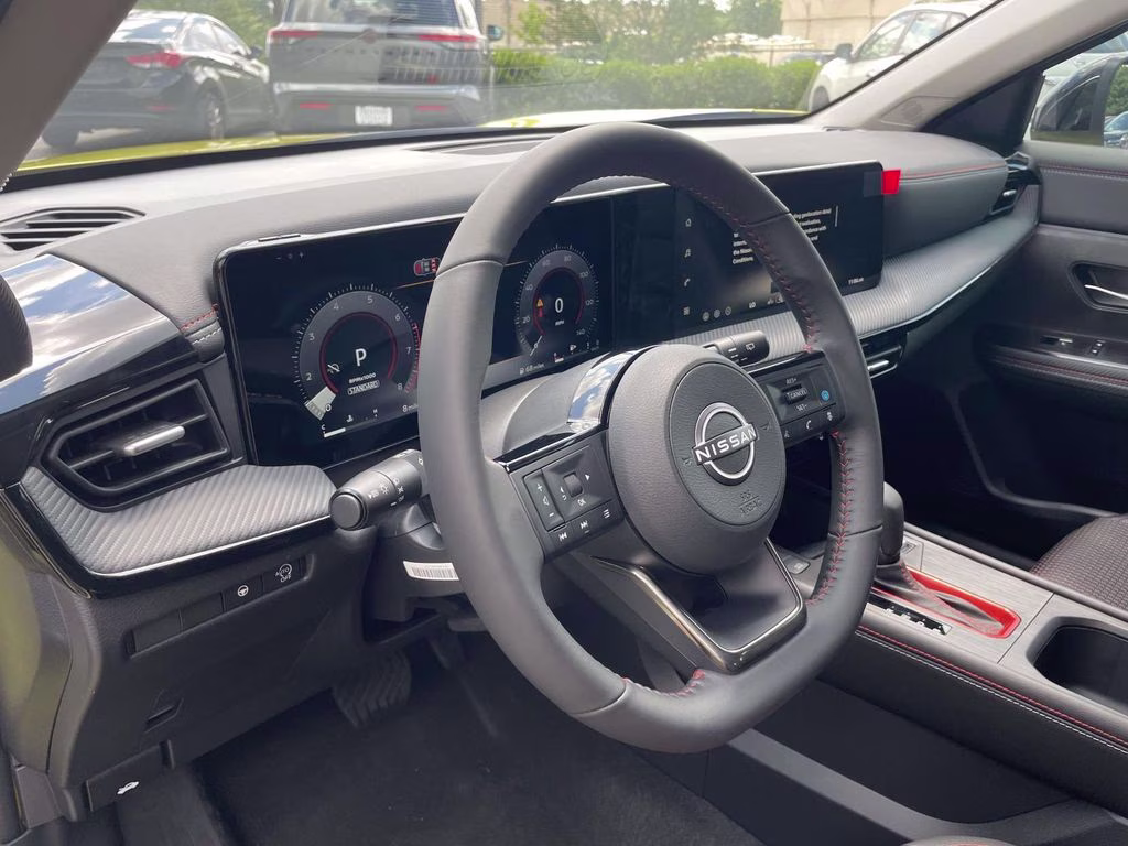 2026 Yuzu Yellow/Super Black Nissan Kicks SR FWD SUV