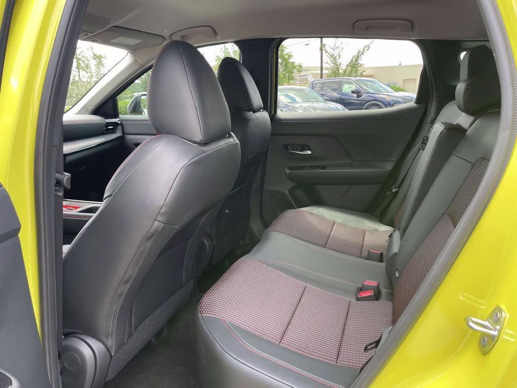 2026 Yuzu Yellow/Super Black Nissan Kicks SR FWD SUV