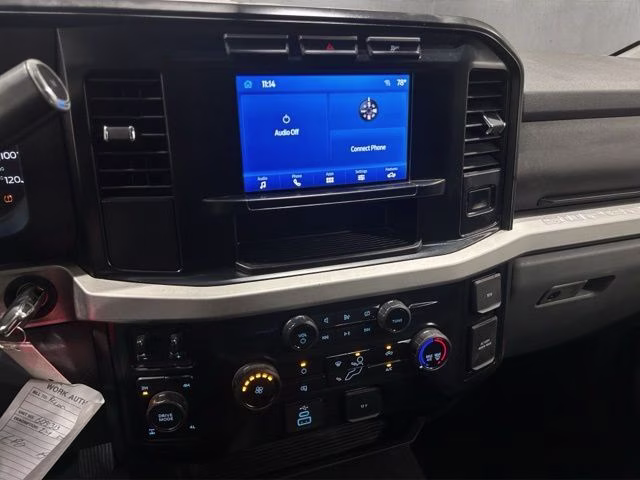 2024 Oxford White Ford Super Duty F-250 SRW XLT 4X4 Truck