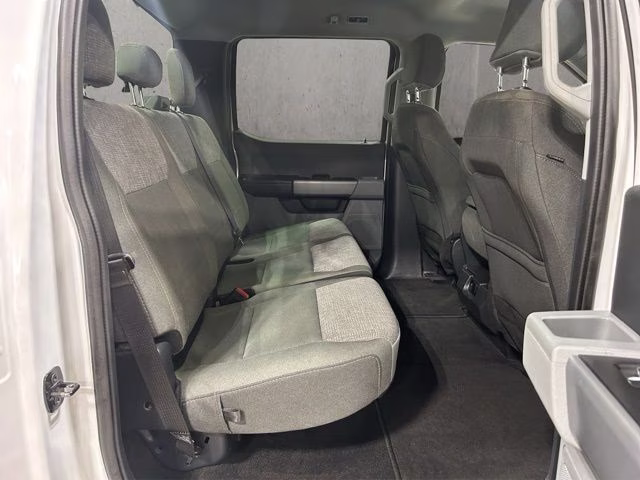 2024 Oxford White Ford Super Duty F-250 SRW XLT 4X4 Truck