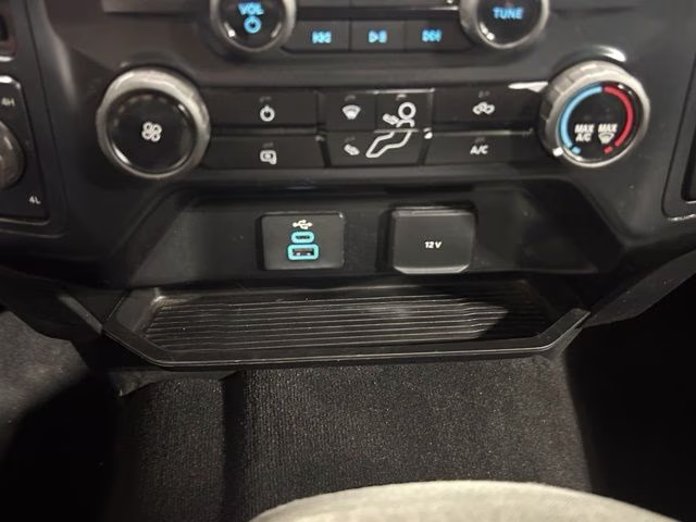 2024 Oxford White Ford Super Duty F-250 SRW XLT 4X4 Truck