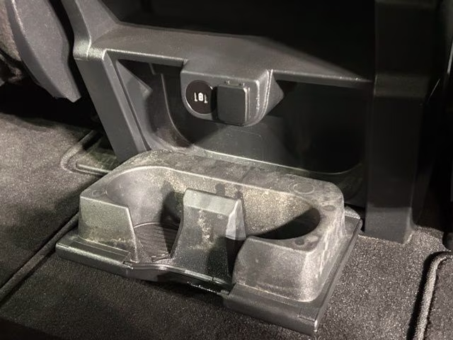 2024 Oxford White Ford Super Duty F-250 SRW XLT 4X4 Truck