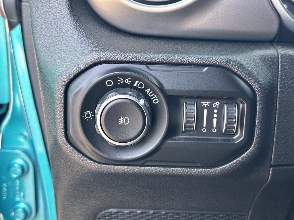 2019 Bikini Pearlcoat Jeep Wrangler Unlimited Sport S 4X4 SUV