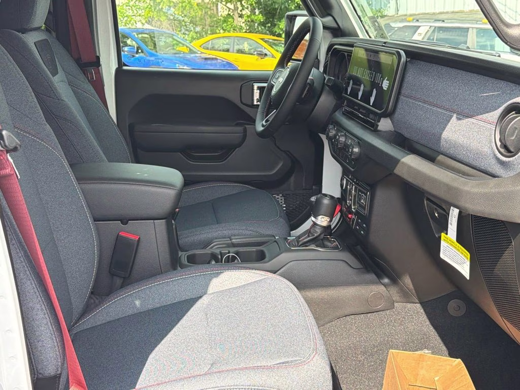 2026 Bright White Clearcoat Jeep Wrangler 4X4 SUV
