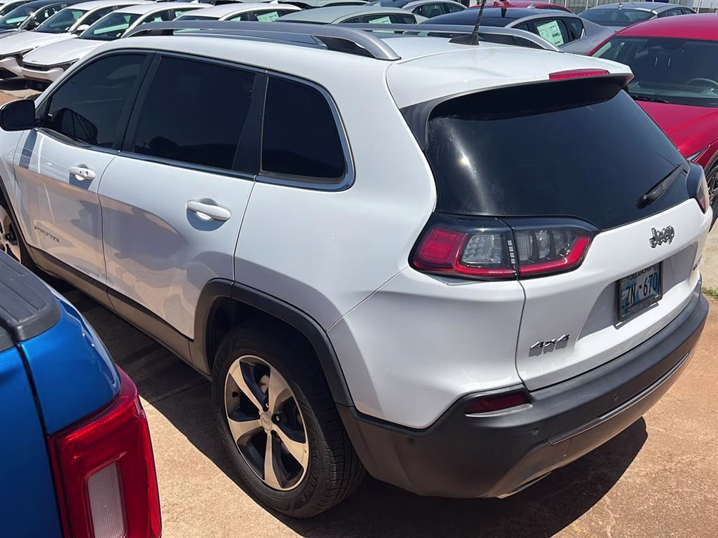 2021 Bright White Clearcoat Jeep Cherokee Limited 4X4 SUV