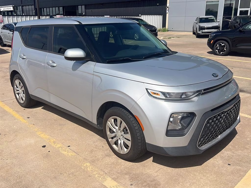 2020 Sparkling Silver Kia Soul LX FWD Hatchback