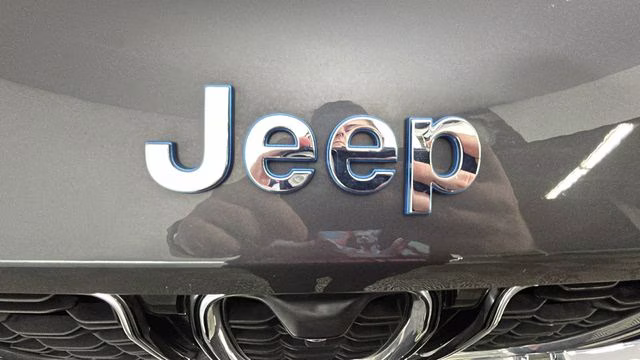 2024 Baltic Gray Metallic Clearcoat Jeep Grand Cherokee 4xe 4X4 SUV