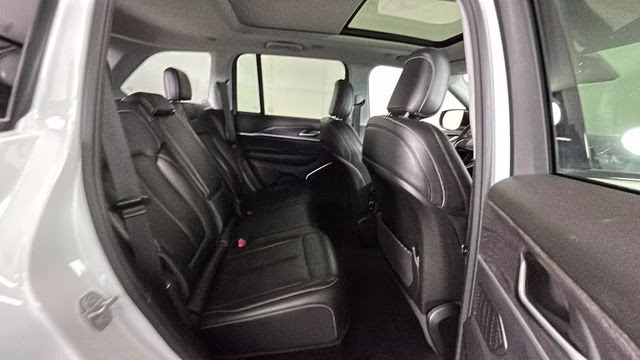 2023 Bright White Clearcoat Jeep Grand Cherokee 4xe 4X4 SUV
