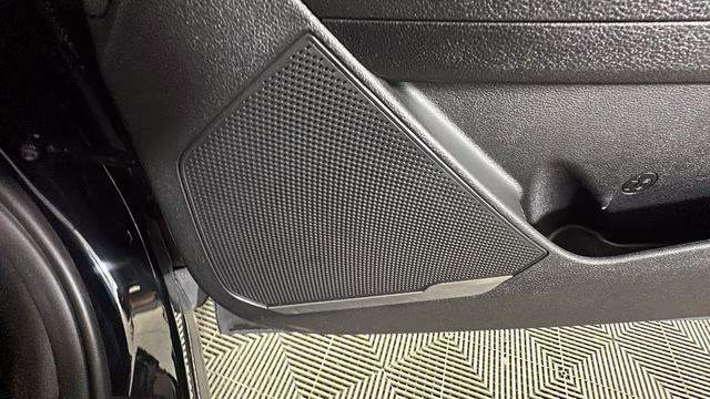 2025 Ebony Black Kia Sportage EX FWD SUV