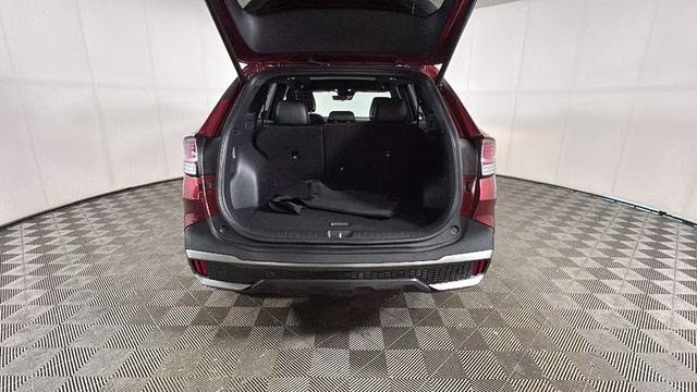 2024 Dawning Red Kia Sportage X-Line AWD SUV
