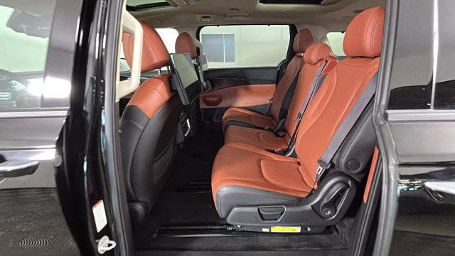 2025 Aurora Black Pearl Kia Carnival SX Prestige FWD Van