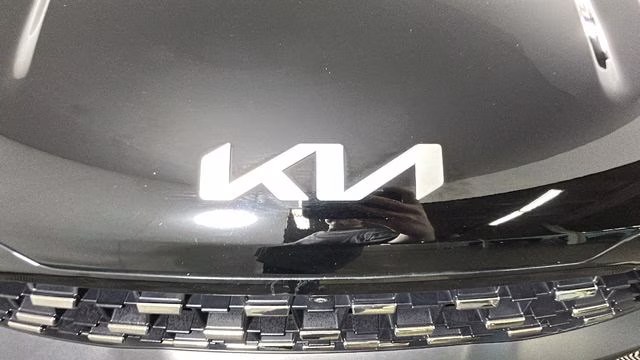 2025 Aurora Black Pearl Kia Carnival SX Prestige FWD Van