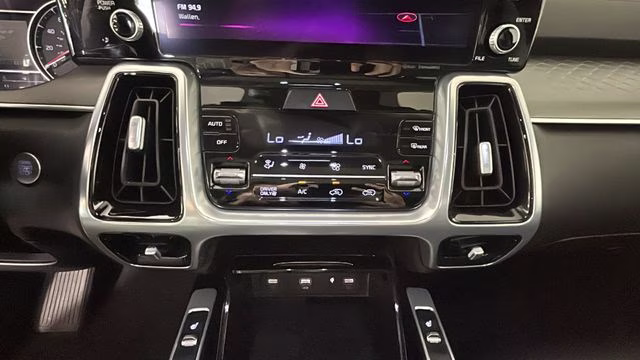 2022 Runway Red Kia Sorento Plug-In Hybrid SX AWD SUV