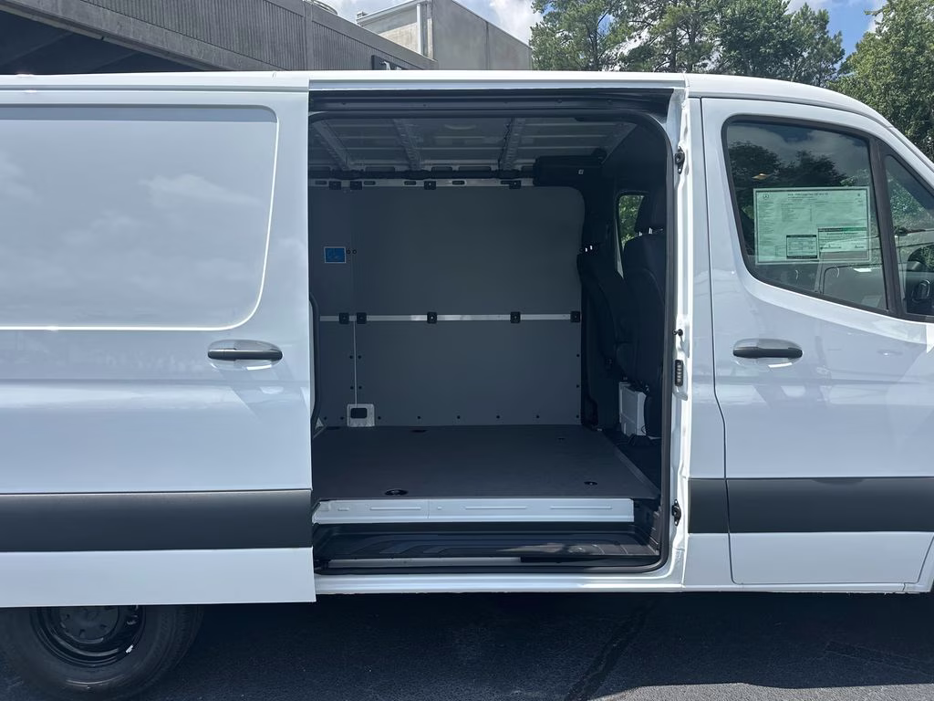 2026 Artic White Mercedes-Benz Sprinter 2500 Cargo 144 WB RWD Van